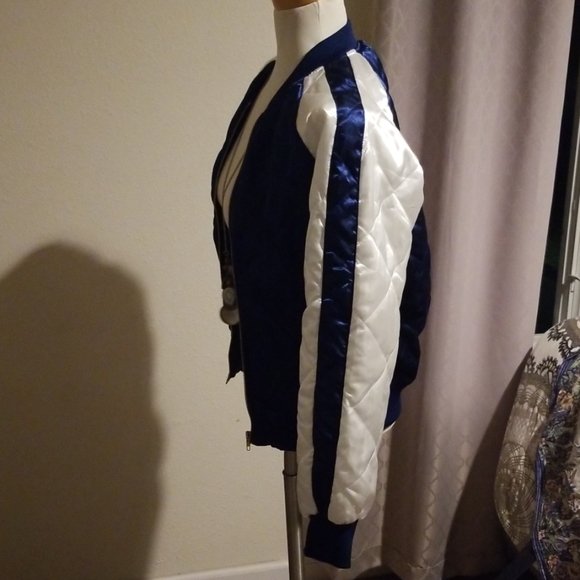 Jacket - Picture 3 of 3